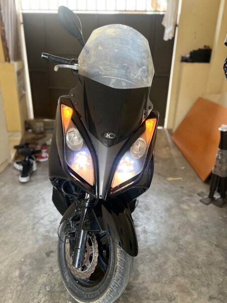 KYMCO 300 dowtown