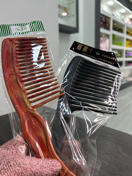 Hair combs