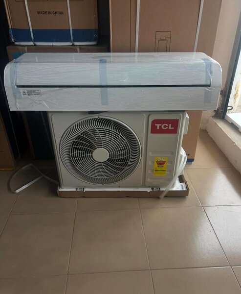 TCL AIR CONDITION 1.5 HP