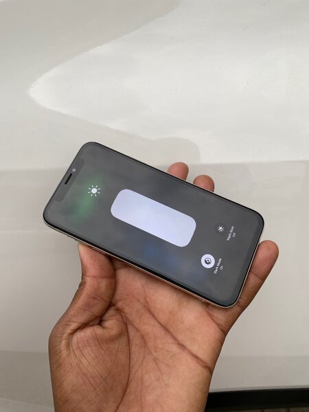 IPHONE X 64GB