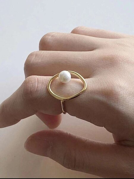 Faux Pearl Ring. One size