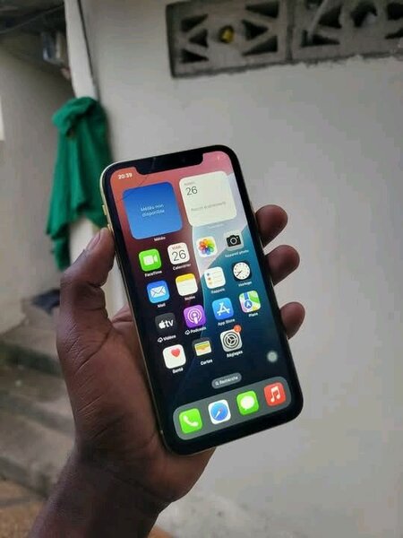 iPhone 11 Jaune 256GB Débloqué