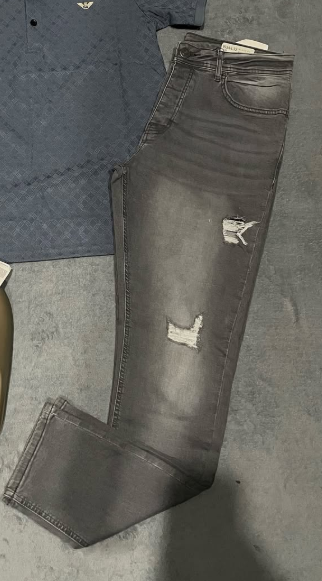 Jeans size 34