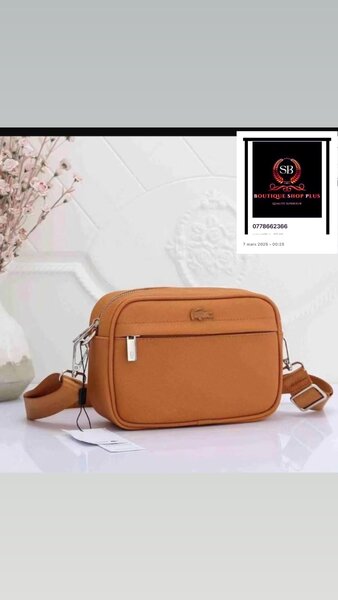 Sacoche Lacoste authentique avec sa boîte