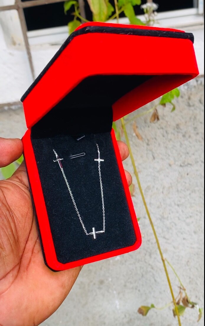 Chaîne simple en argent blanc importé