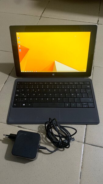 MICROSOFT SURFACE