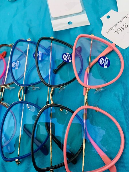 Plain Glasses