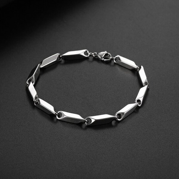 Collier et bracelet élégants en acier inoxydable