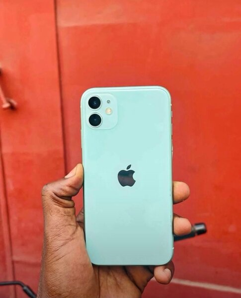 iPhone 11