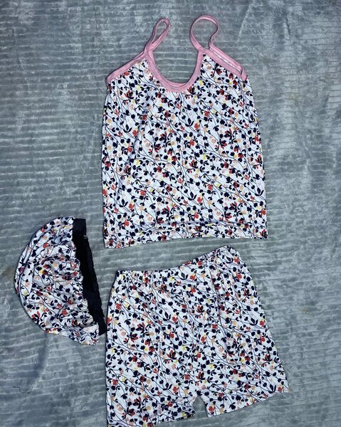 Pyjama en satin pour femmes