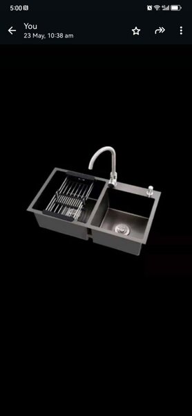 Armless sink
