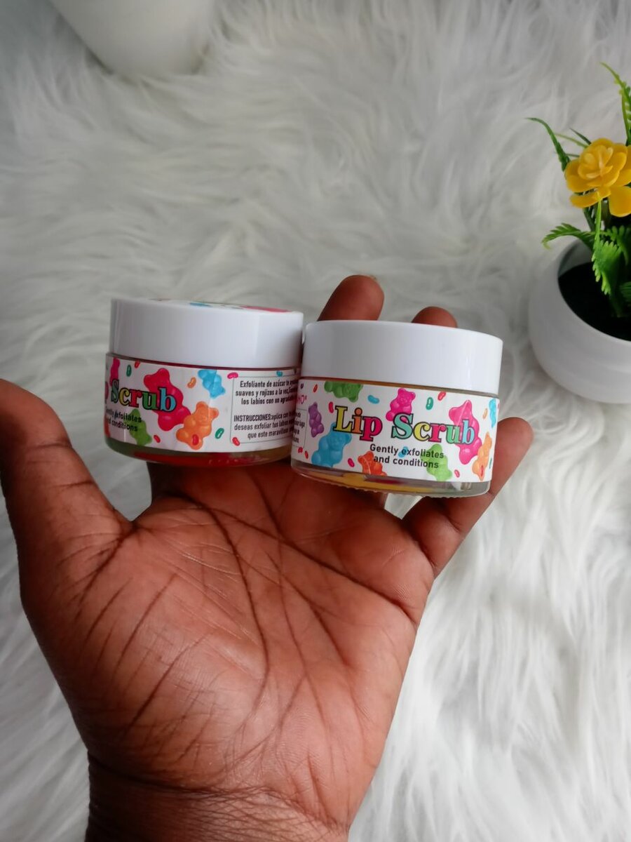 Lip Scrub & Brush