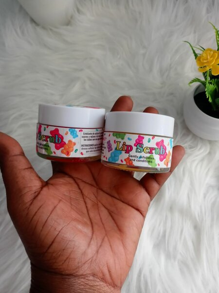 Lip Scrub & Brush