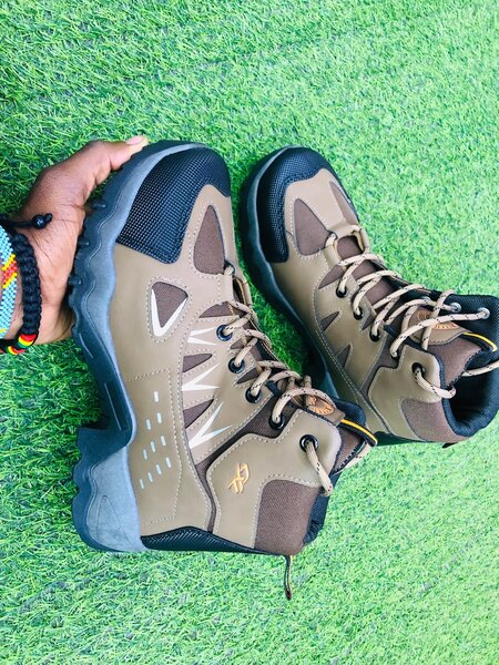 Working shoes