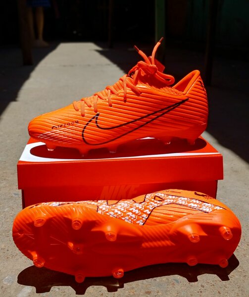 Soccer boots