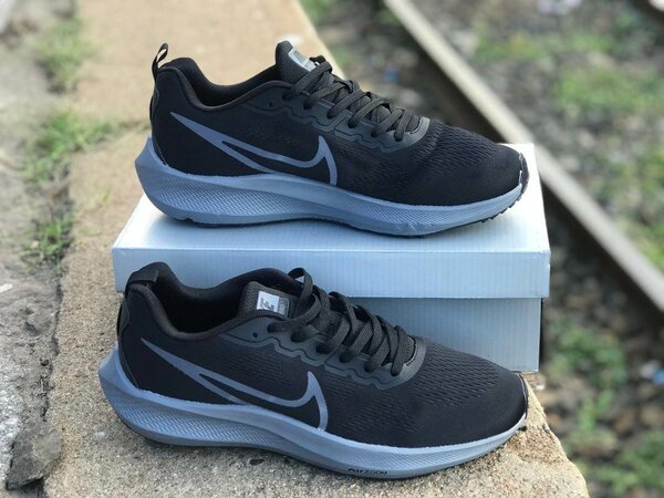 Running shoe
