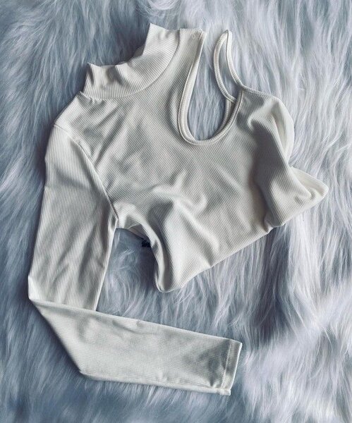 Croc top
