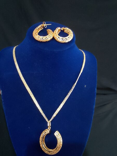 Quality chain set