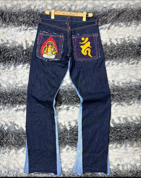 Baggy jeans