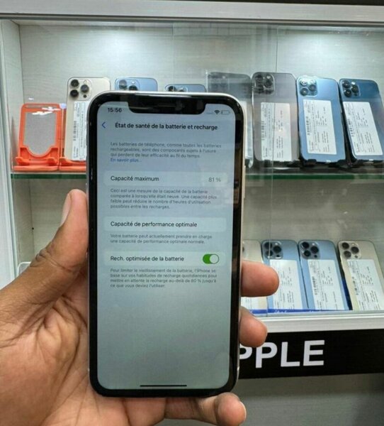 iPhone XR Blanc 64Go