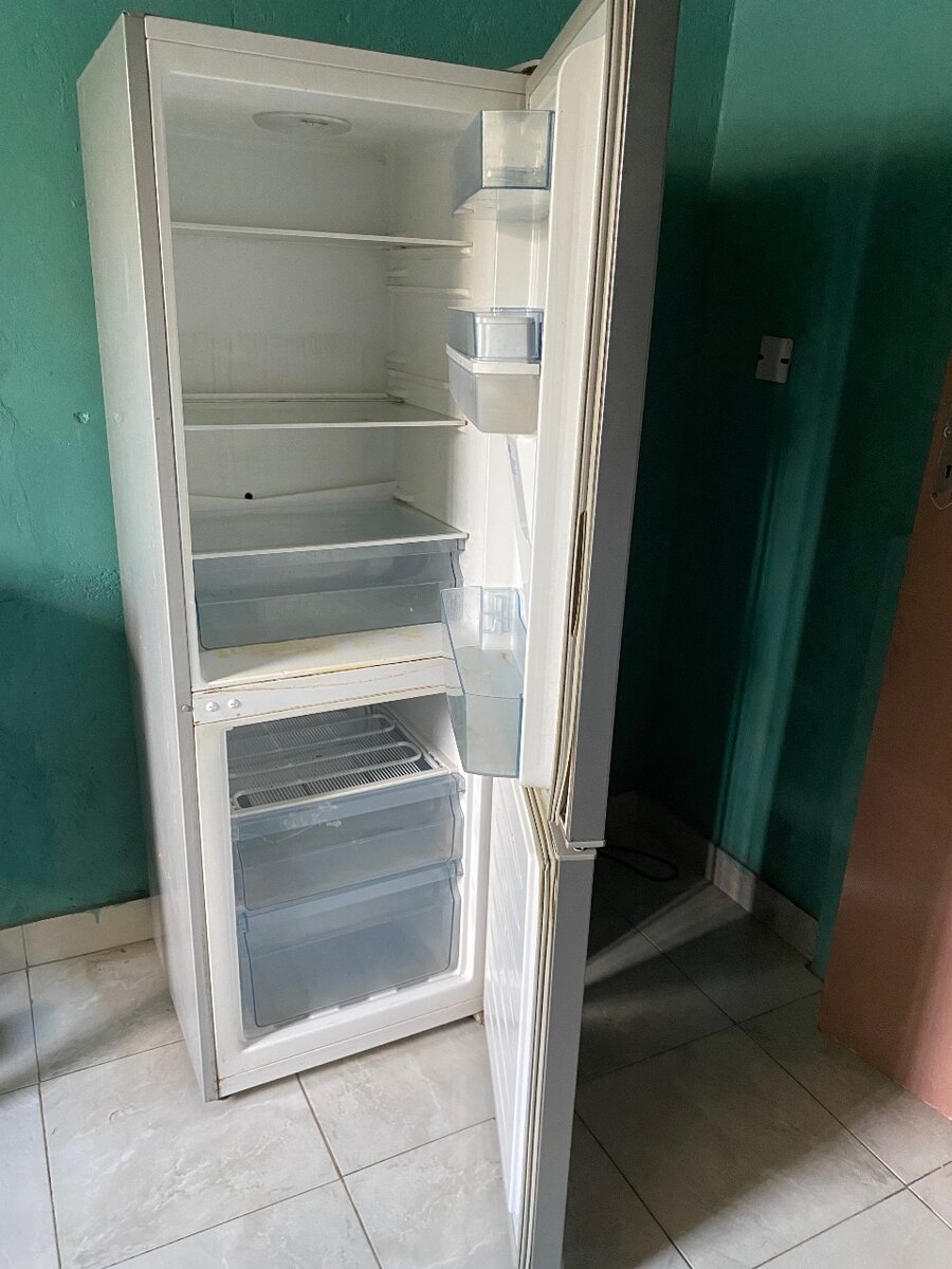 Fridge