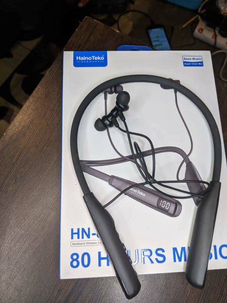 Hainotecko neckband