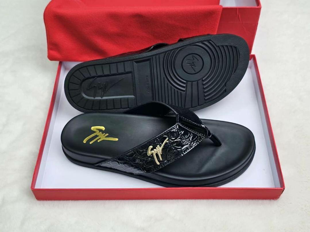 Fashion slippers