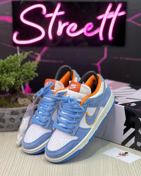 NIKE SB SHOES