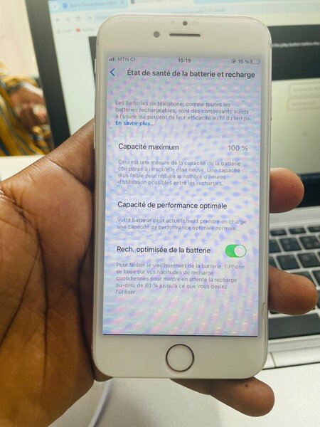iPhone 8 64Go