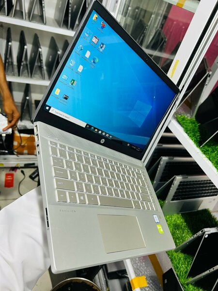 HP pavilion 14