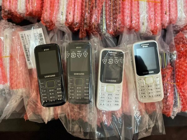 SAMSUNG B310