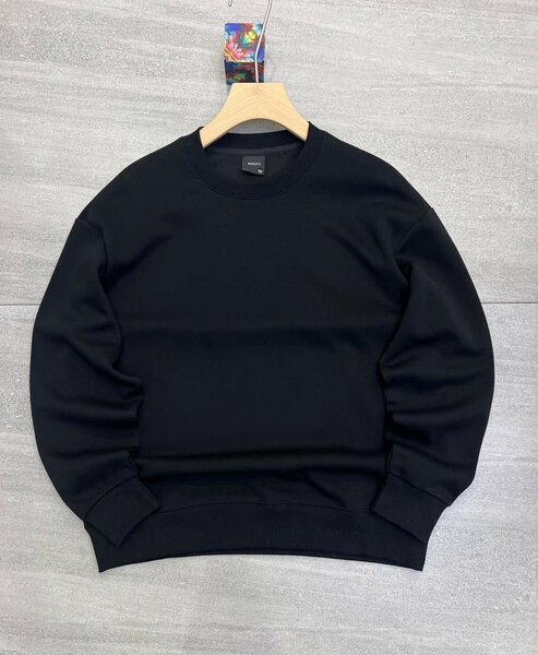 Plain sweatshirt