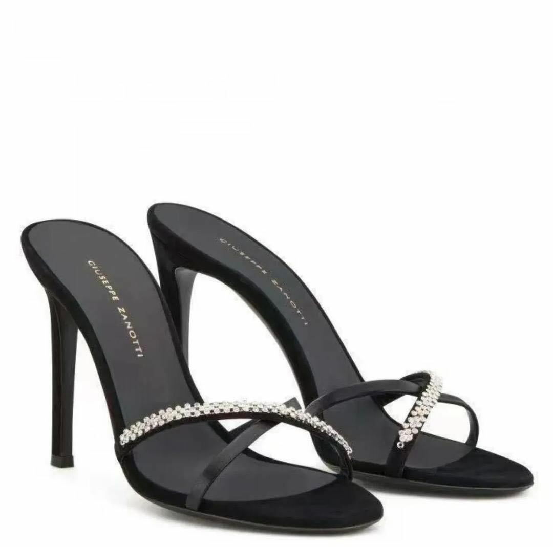 Ladies heels