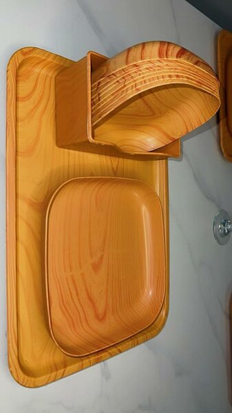 Ensemble d'assiettes en bois écologiques