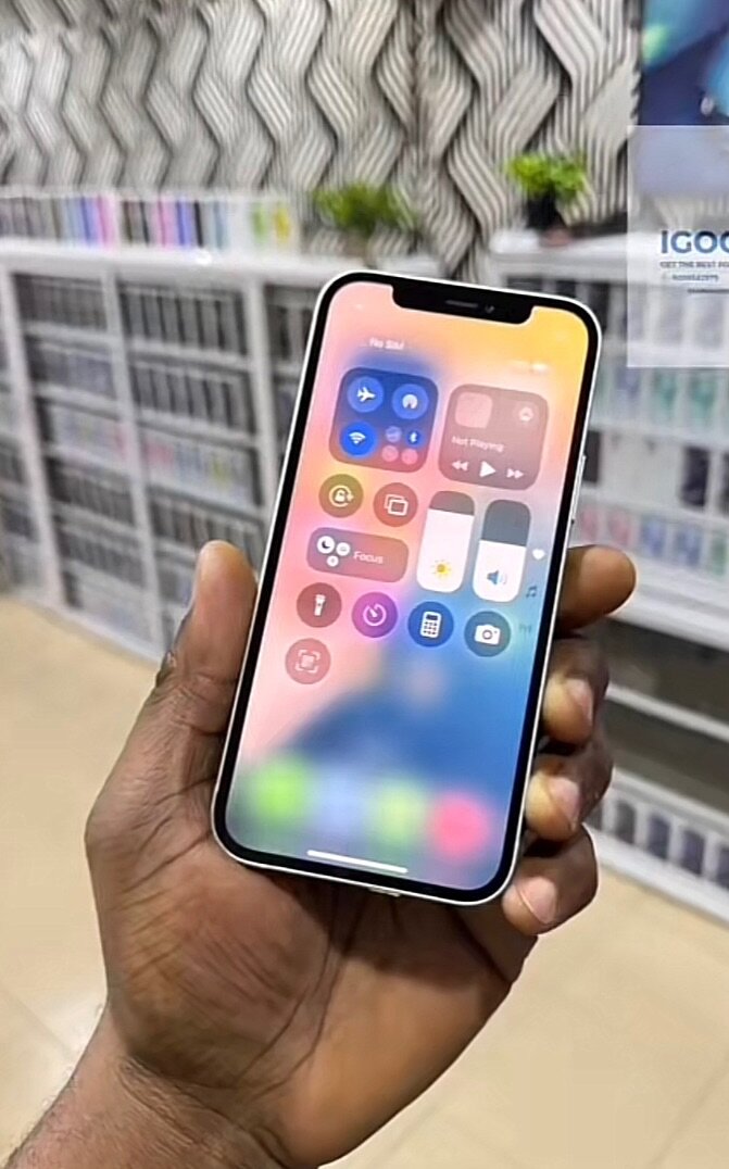 iPhone 12