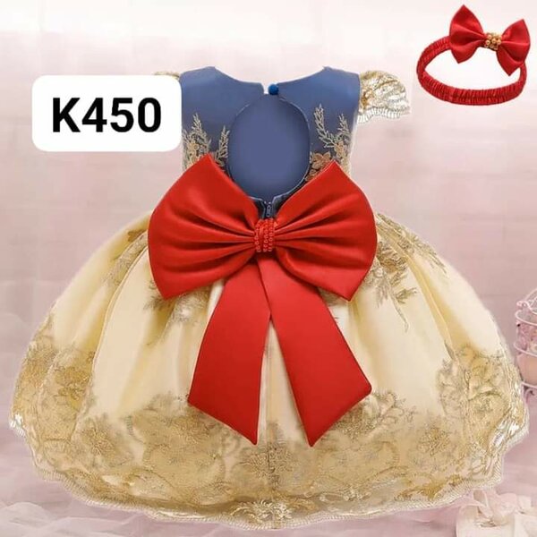 Kids clothing