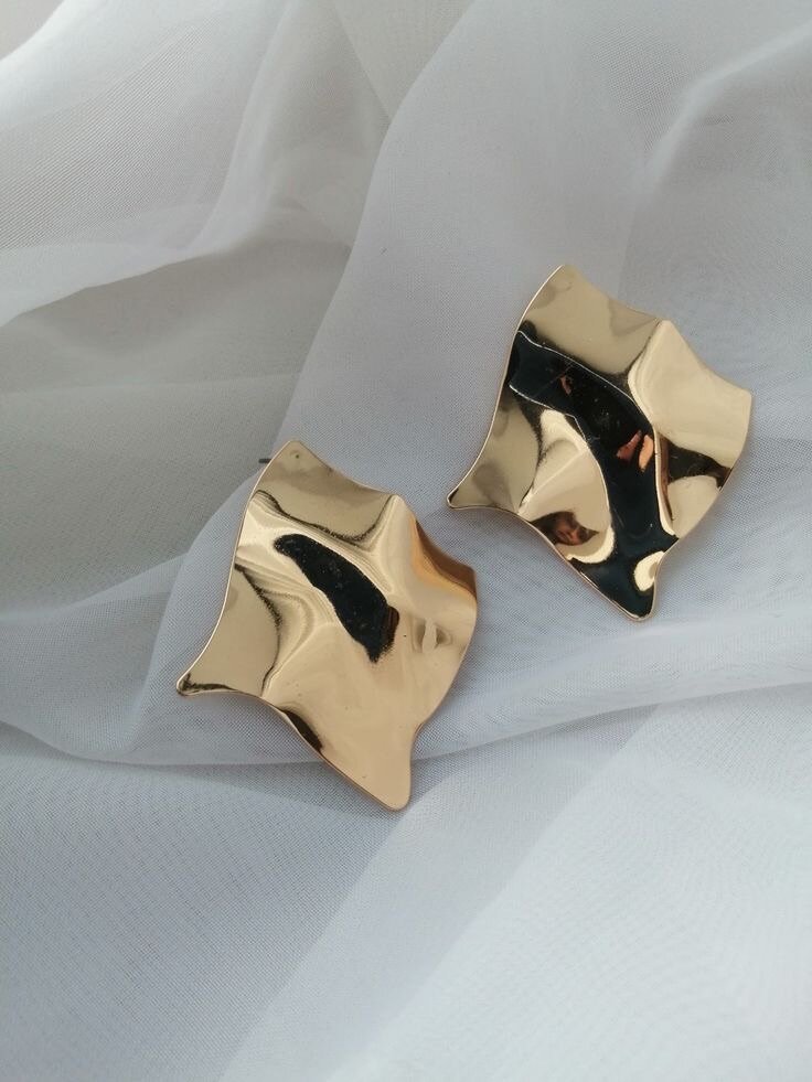 Gold earrings