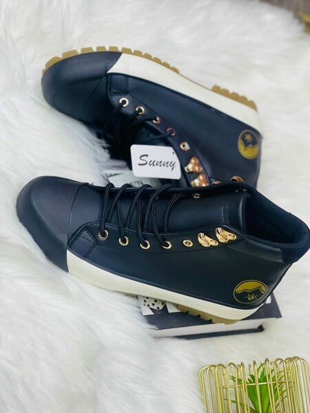 SUNNY BOOTS