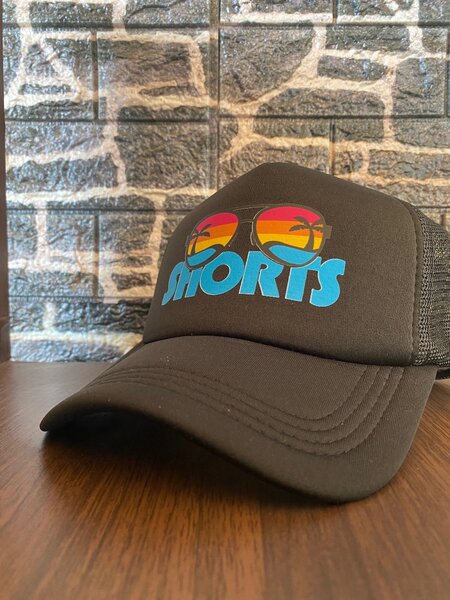 Caps