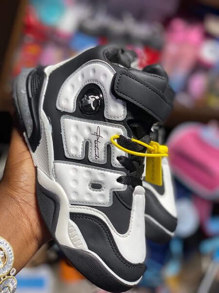 Celebrity kids mall