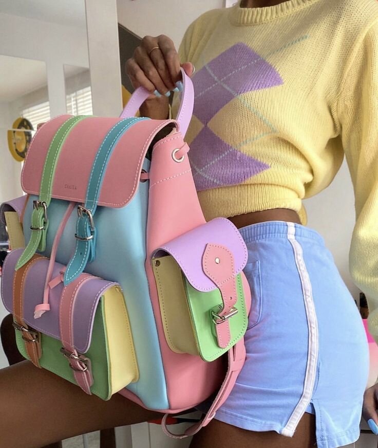 Sac à dos en cuir coloré