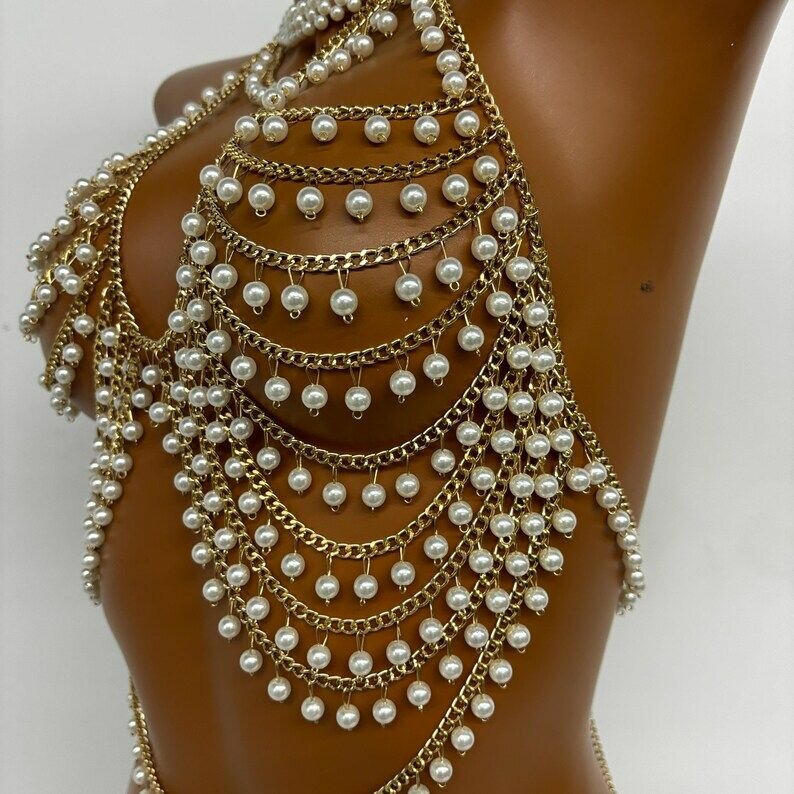 Haut en perles