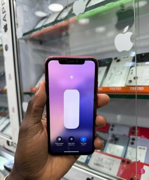 iPhone 11 Rouge 64 Go