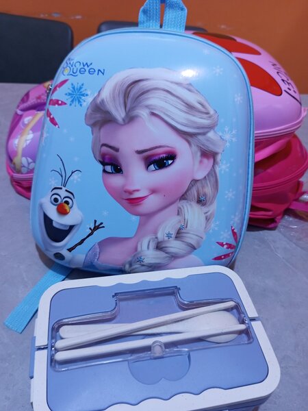 Sac à dos enfant et bol repas