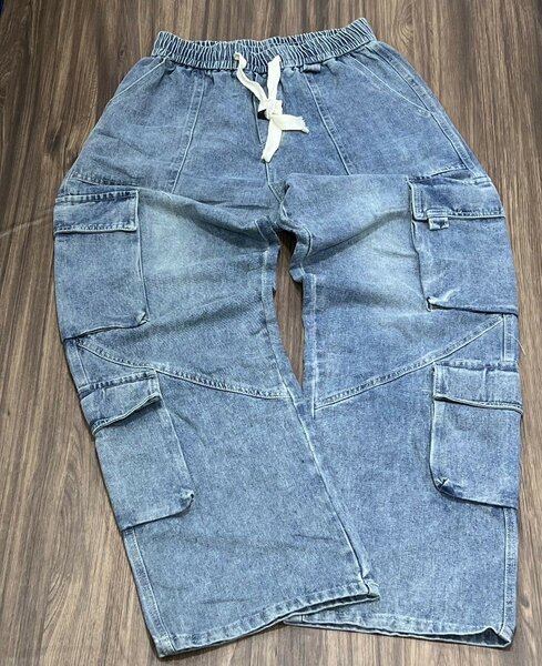 Baggy jeans