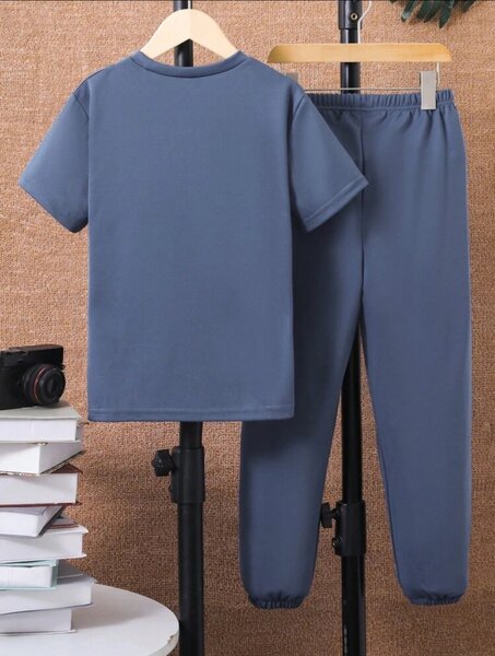 2Pcs Tween Boy Set. 8years