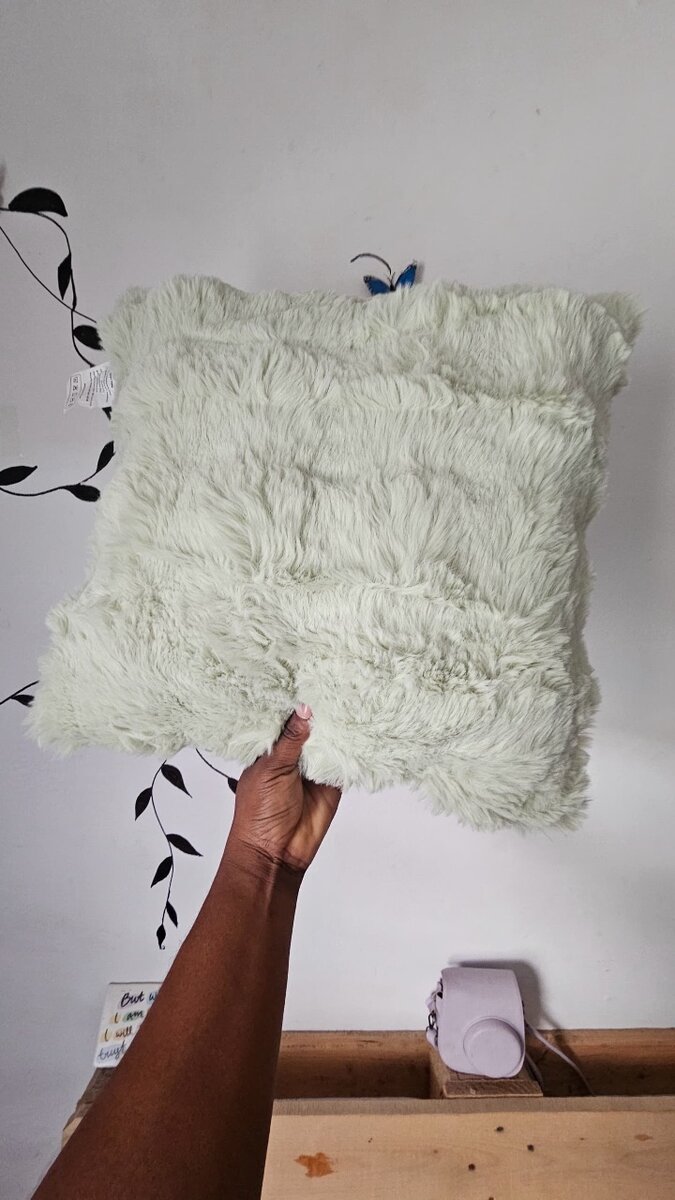 Original fur pillow