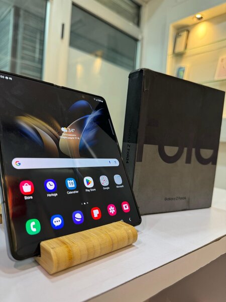 Samsung Z Fold 4