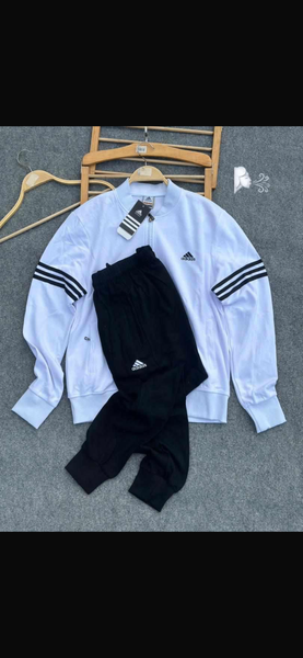 Survêtement adidas