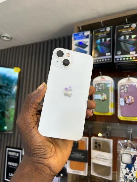 iPhone 13
